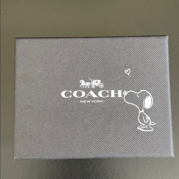 🔥🌟RARE NWTs Coach x Peanuts Boxed Mini Skinny ID - Picture 3 of 10